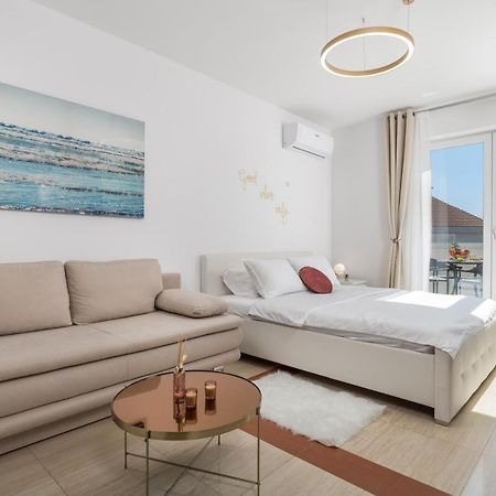 סלצה Luxury Studio Apartment Honeymoon מראה חיצוני תמונה